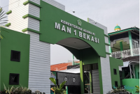 biaya masuk man 1 bekasi